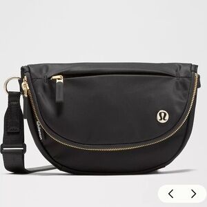lululemon athletica Black All Night Festival Crossbody Bag (micro)